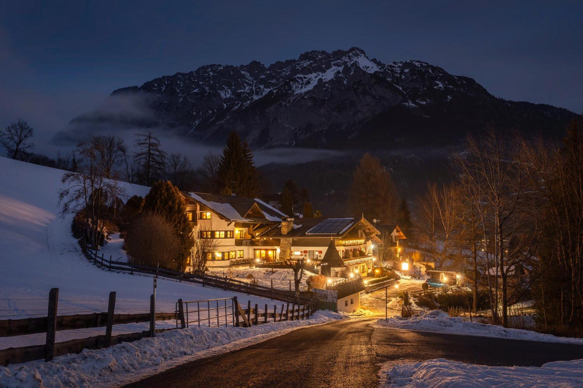 Landhaus St. Georg เกริบมิง ภายนอก รูปภาพ